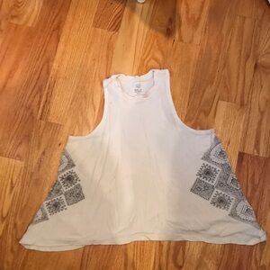 Women’s Billabong flowy tank top.